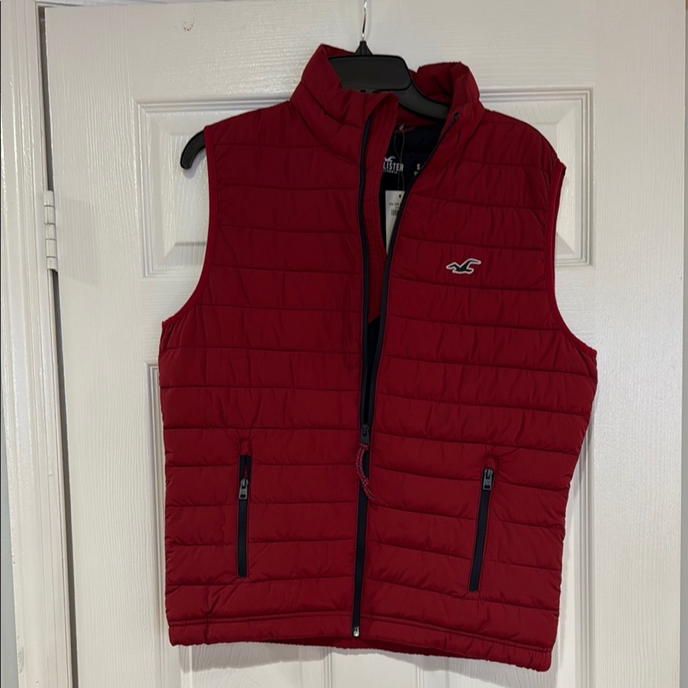 Hollister Crimson Quilted Vest